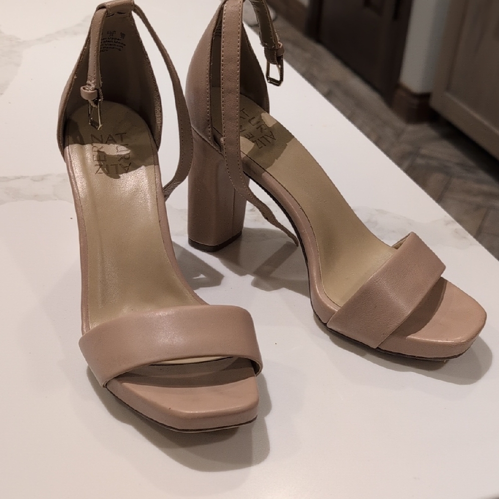 Naturalizer Joy Women's Tan Heeled Sandals